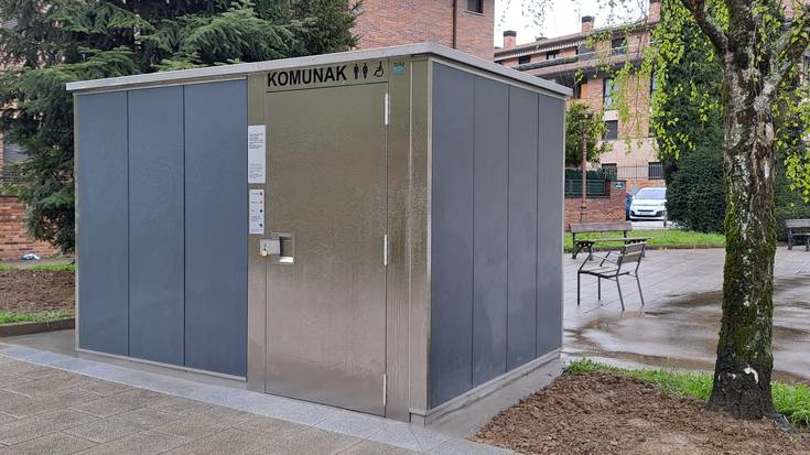 Jarri dute komun publiko berria Loatzo plazan