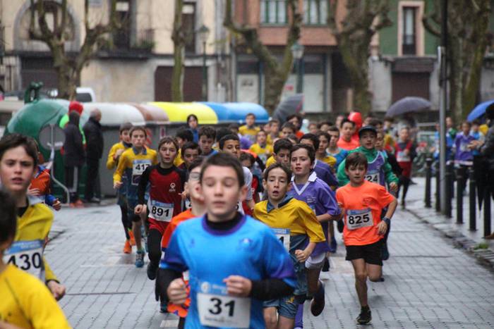 700 haur inguru XXXI. Ero Et 54 1516542165867