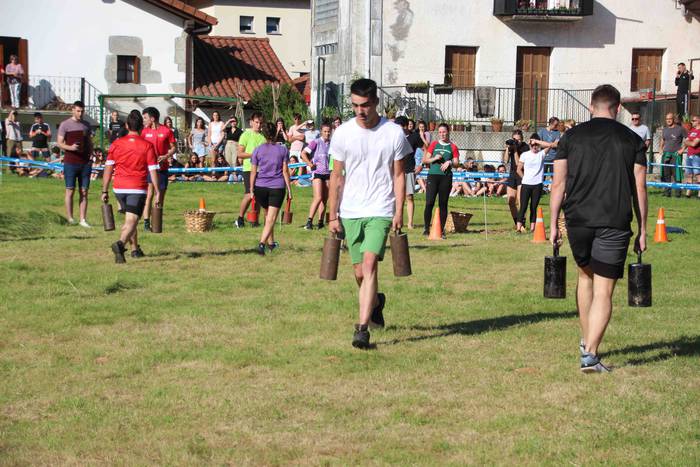 Asteasuko lagunarteko herri  48 1656445491263