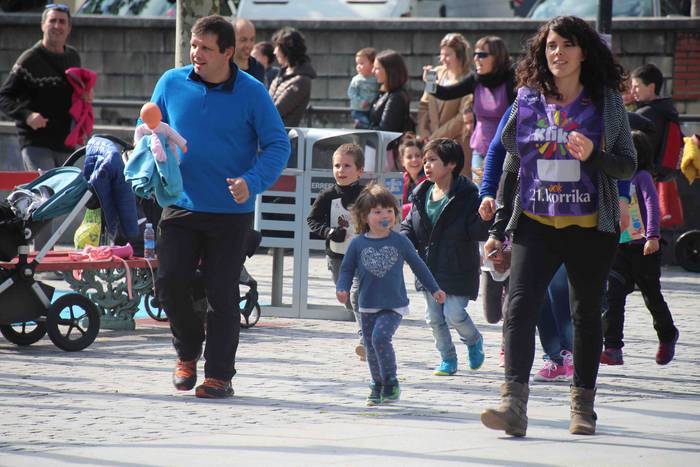 Txikienek eman diote hauspoa 24 1555155535322