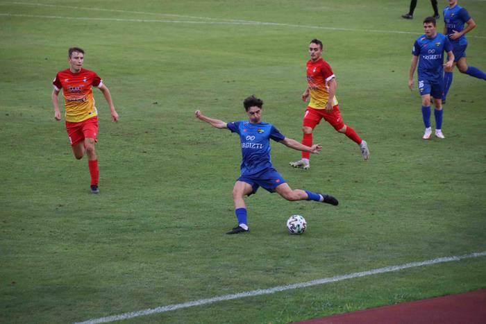 Tolosa CF-ko gizonezkoen fut 36 1662145479859