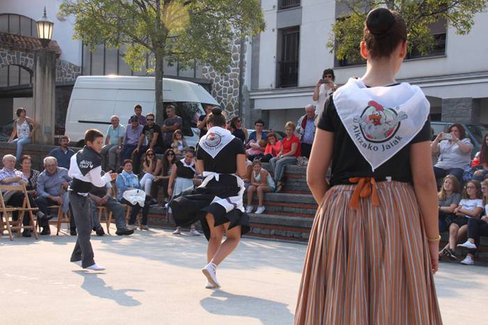 ALKIZAKO JAIAK 2017. DANTZA  25 1504889447060