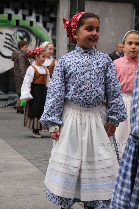 Dantzari Txiki eguna Tolosan 2016 18 1458400062473