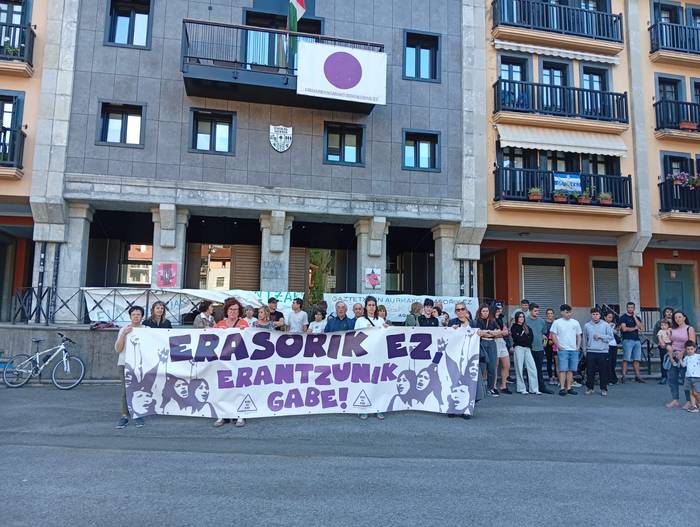Larunbatean Anoetan izan ziren eraso sexistak salatzeko elkarretaratzea egingo dute