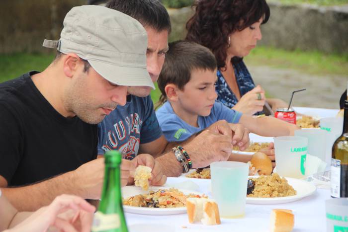Paellaren bueltan, San Esteb 12 1502038542776