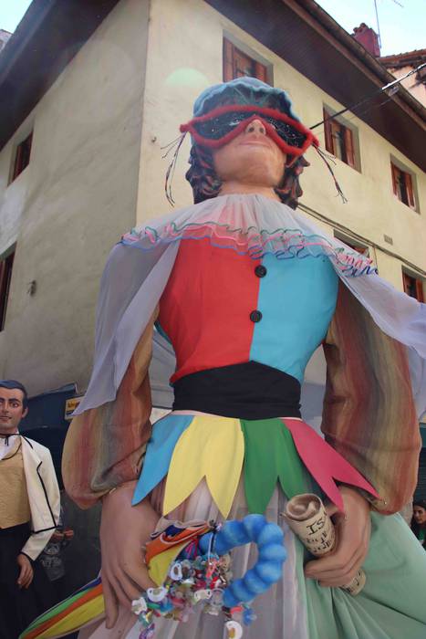 Erraldoiak eta buruhandiak T 64 1561218600706