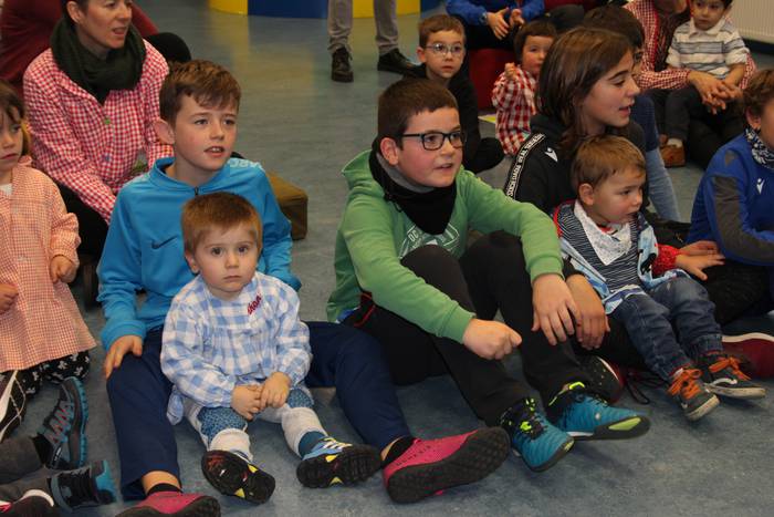 Altzon, Euskararen Eguna 201 3 1575366526339