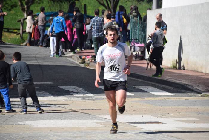 Hassan Ait Chaou eta Maitane 42 1489933819673