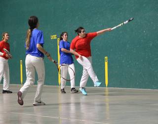 Zabalik da Berrobiko frontenis txapelketetako izen ematea