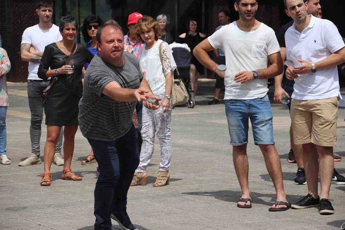 Aspertzeko betarik ez dago A 54 1564582445098