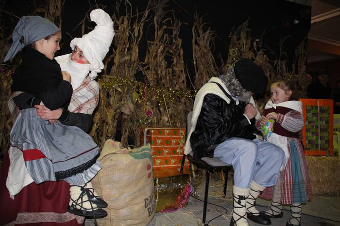 Olentzero eta Mari Domingi 2015 67 1450983315591