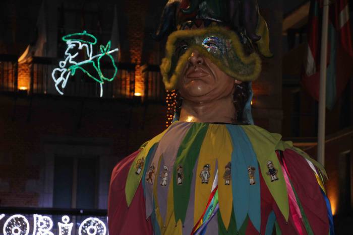 Errege magoen desfilea tolos 8 1546717630159