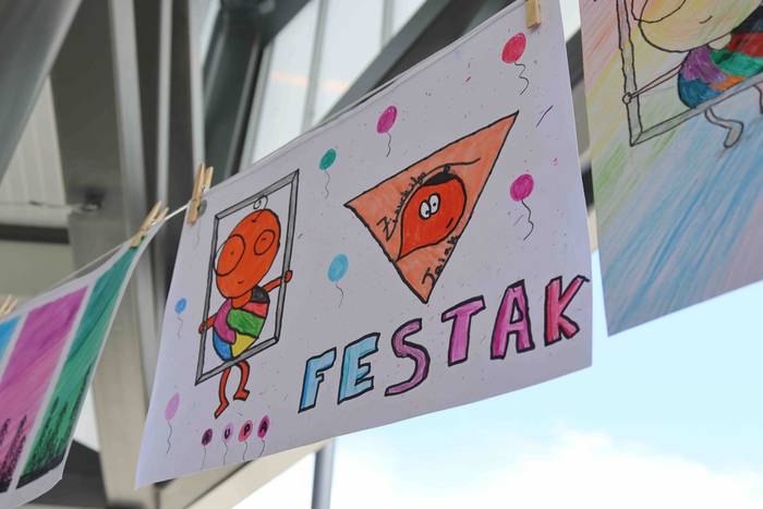 Zizurkilgo argazki eta marra 6 1631360614149