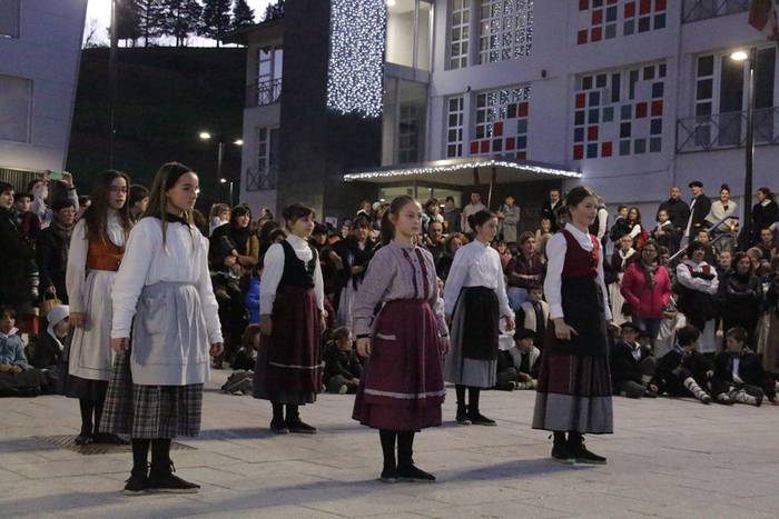 Olentzero eta Mari Domingi 2015 33 1450983300817