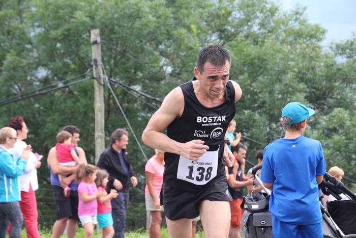 Santamañara igoera, festen a 45 1499606986794