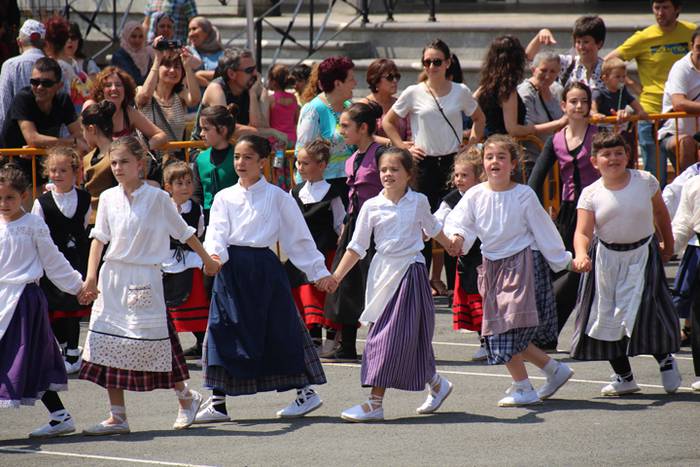 Dantzari txiki eguna Anoetan 7 1497181475997