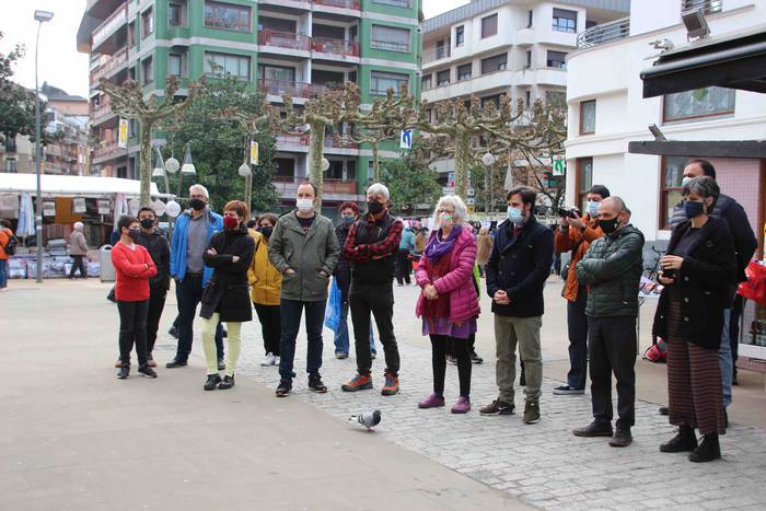 Sari nagusia 'Azala' izeneko 15 1606581799778