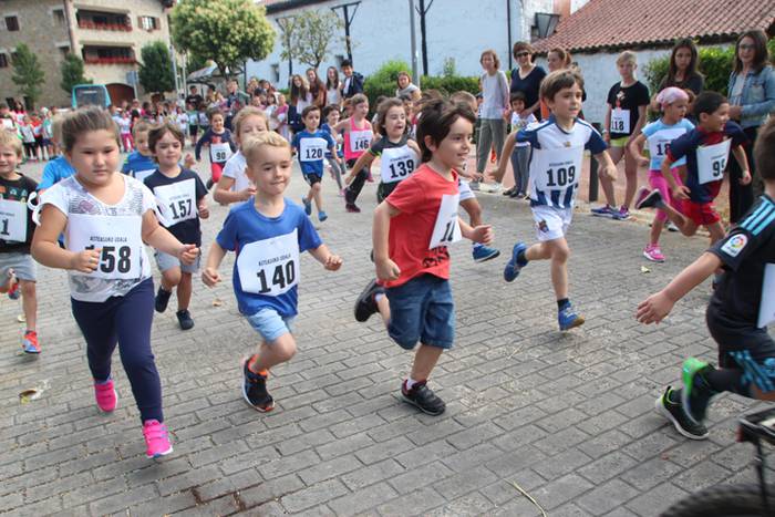 Asteasu San Pedro jaiak haur 18 1498651855025