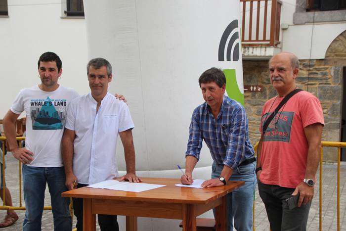 Maldan gora plazara heldu ar 6 1502801259192