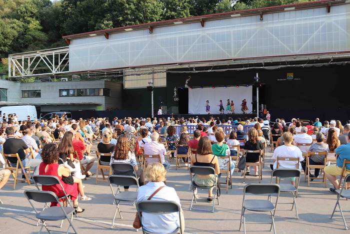 Mende laurdenari omenaldia e 5 1629569523395