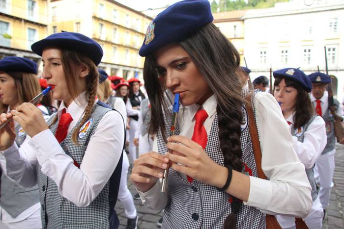 Lizarrez apaindutako kaleeta 133 1498311920190