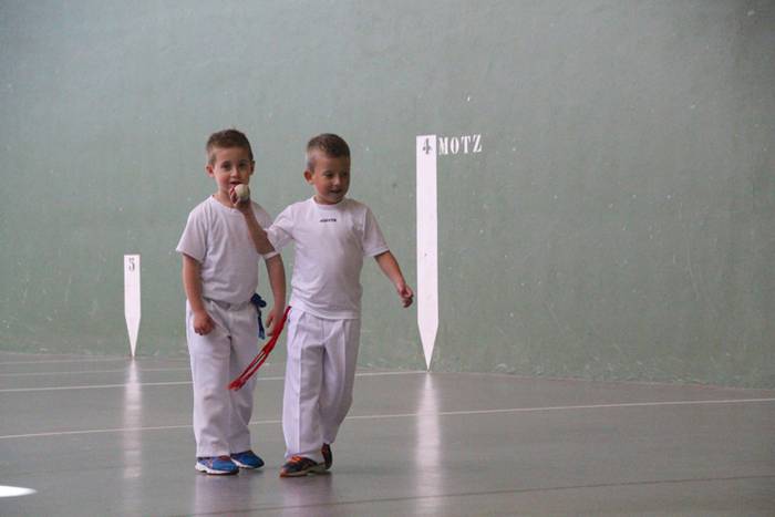 Gazte izateak ez duelako adi 45 1523733510721