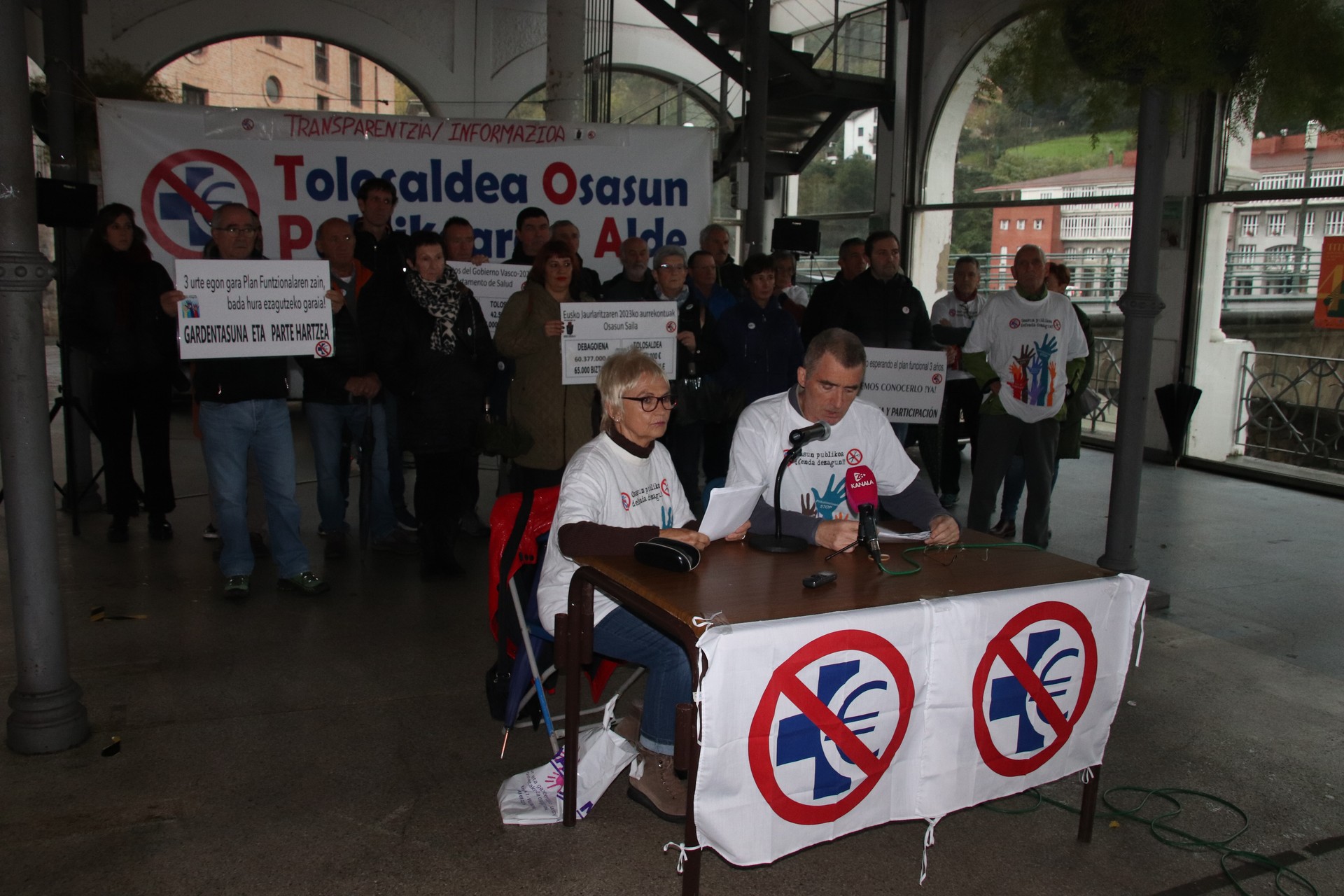 «Plan funtzionala eginda baldin badaukate, ezagutzera eman dezatela exijitzen diegu»