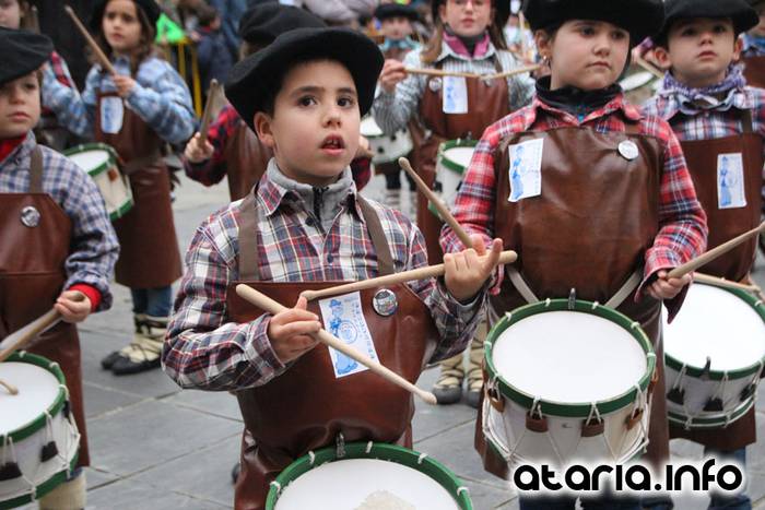 Zaldunita bezperako haur danborrada 123 1454785374780