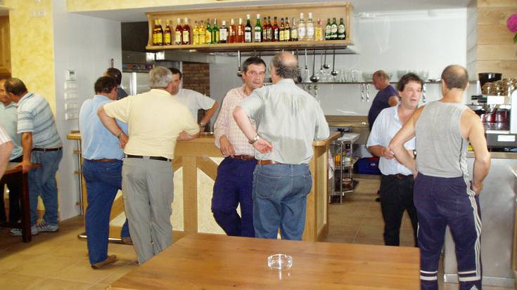 Berastegiko Basurde Elkarteko bazkideen eguna ospatuko dute, urteurrenaren bueltan