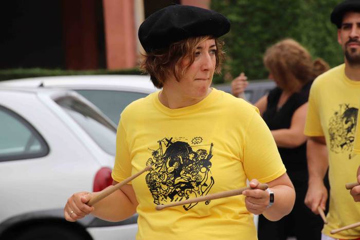 Danbor hotsek hartu dute Ama 50 1562504191677