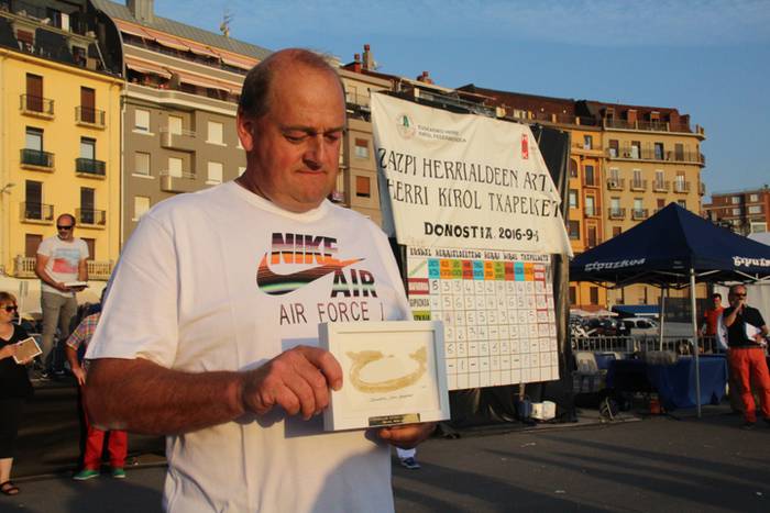 Txapel berdinduena, gipuzkoarren buruan 107 1473085995316