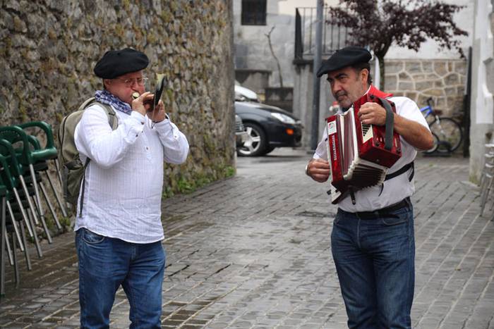 Azken Muga Zaratetik, Betelura 12 1471706424542