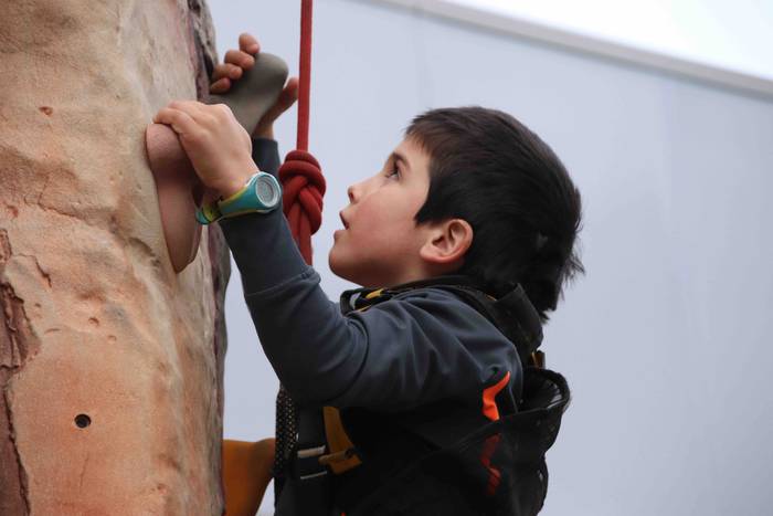 Gau Krosaren aurretik umeak protagonista 18 1544893302781