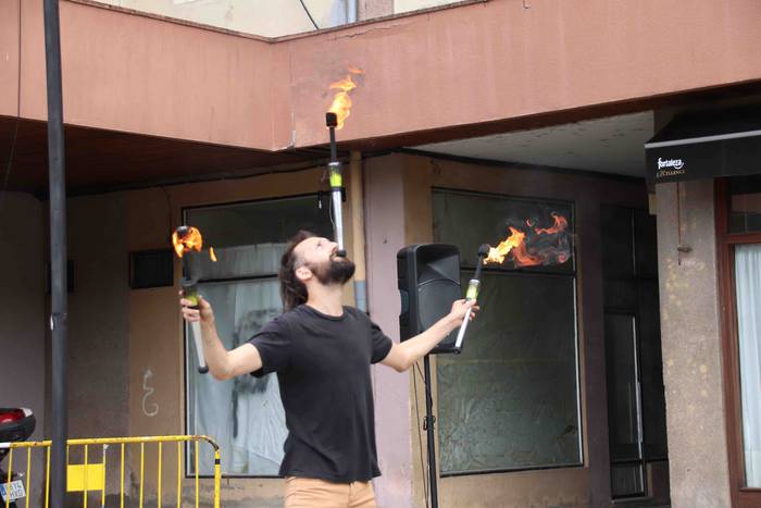 Malabareak eta akrobaziak na 58 1562507141202