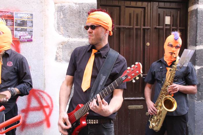 VILLABONAKO FESTAK. 2017. GA 28 1501091791023