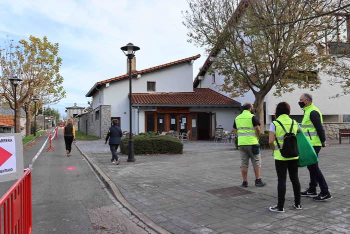 Santu Guztien eguna neurri b 15 1604226356199