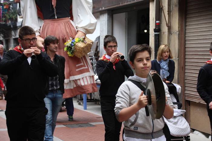 Bi erraldoi txiki etxean 8 1495291953757