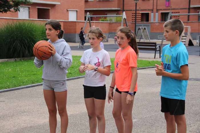 Ezkaratzen arteko lehia sano 2 1530877947639