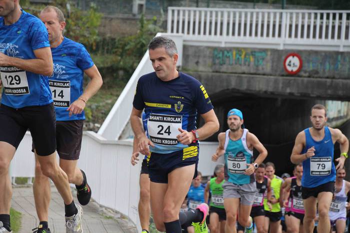 Aitor Arroyo eta Maite Arrai 35 1570885910494