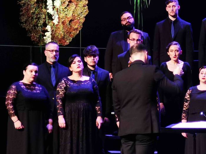 Batavia Madrigal Singers, ik 12 1572636819605