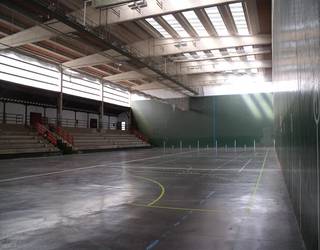 24 orduko areto futbol txapelketa, Uzturpe frontoian