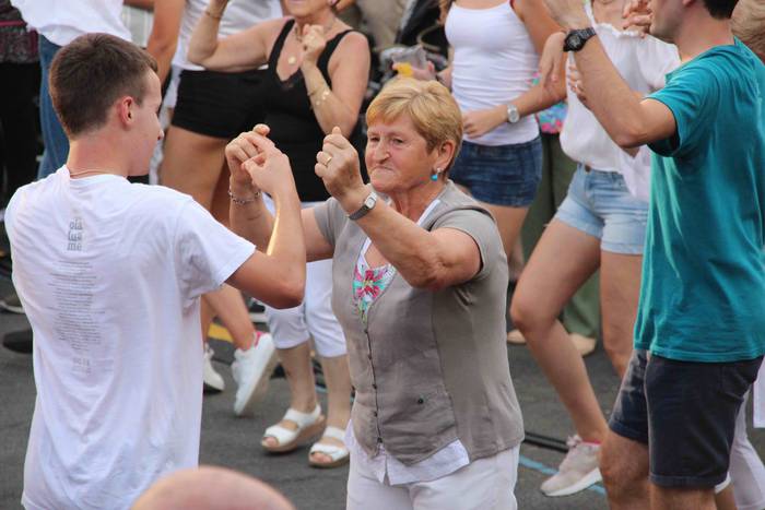 Bero sargoria, sagardoz bust 133 1532984032475