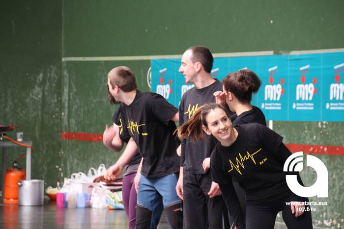 GURE ESKU DAGO FESTA AIZTOND 6 1488632990892