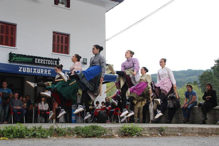 Ikaztegieta Pilareko eguna Sutarri 17 1476272174549