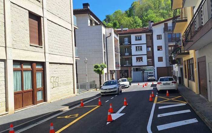 Trafiko seinaleak errespetatu egin behar direla ohartarazi du Amezketako Udalak