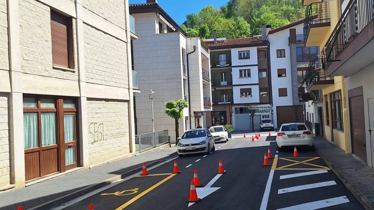 Trafiko seinaleak errespetatu egin behar direla ohartarazi du Amezketako Udalak