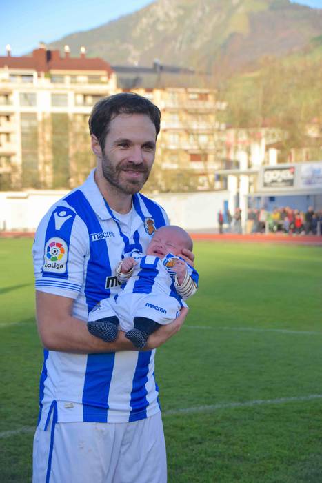 Mikel Alonso agur omenaldia tolosa berazubi 45 1544294531285