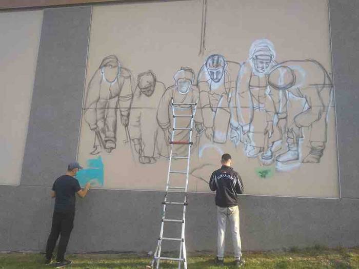 Zuri-beltzeko argazkia, kolo 4 1597830351239