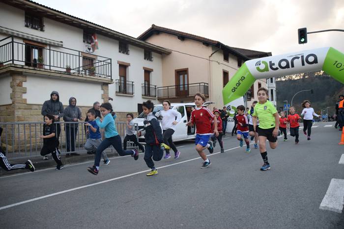 IKAZTEGIETAKO XVII. HERRI KR 6 1511032225424