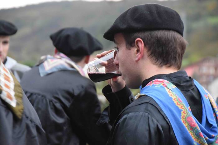 Amasako San Martin jaiak. Pu 8 1573117717641